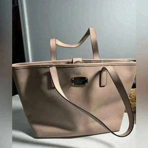 NWT Michael Kors Light Baby Pink Tote
Shoulder Bag